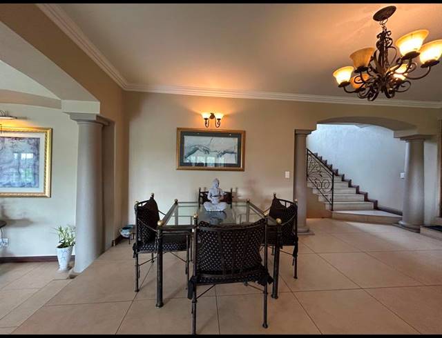 5 BEDROOM HOUSE FOR SALE IN BLUE VALLEY GOLF ESTATE